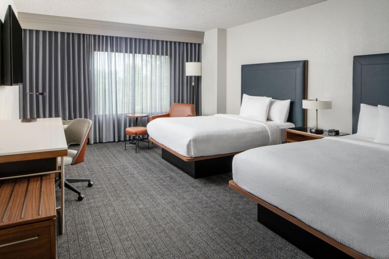 Courtyard By Marriott New Orleans Metairie Hotel Exterior photo