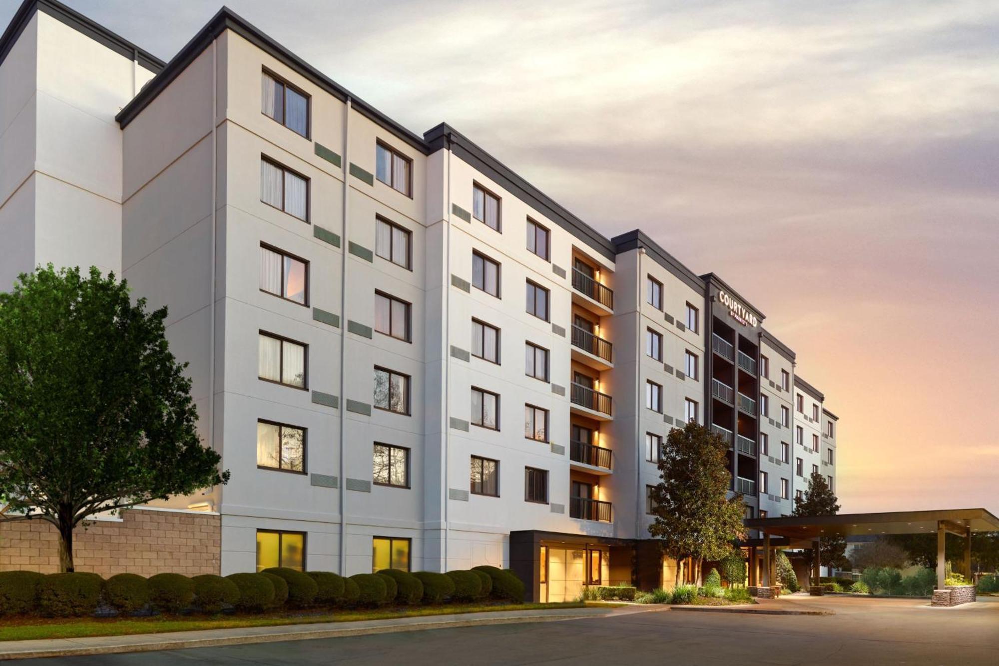 Courtyard By Marriott New Orleans Metairie Hotel Exterior photo