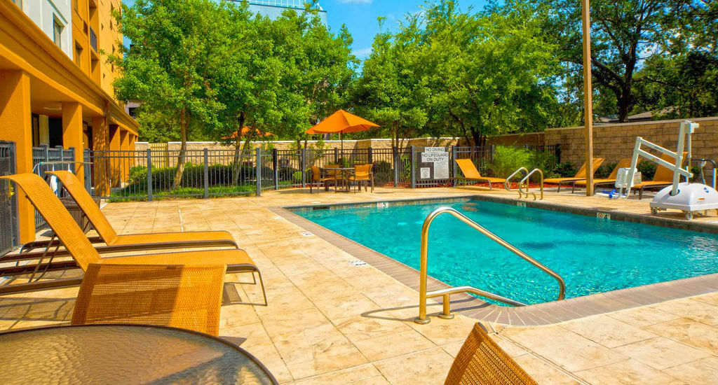 Courtyard By Marriott New Orleans Metairie Hotel Exterior photo